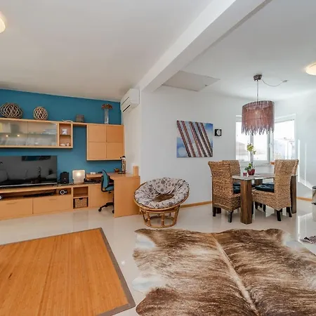 Apartment Romantic Oasis Modern *