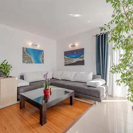 Romantic Oasis Modern Apartment Zadar
