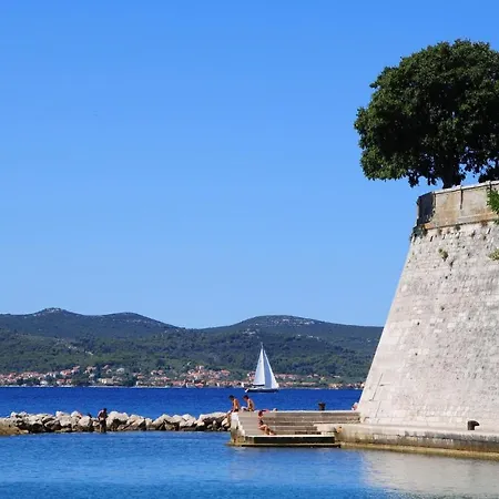 Apartment Romantic Oasis Modern Zadar